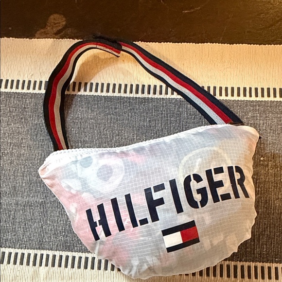 Tommy Hilfiger Multicolor Logo Patchwork Windbreaker Jacket - Picture 10 of 10